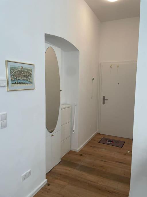 Stilvolle Wohnung Mit Terrasse/Garten Vídeň Exteriér fotografie