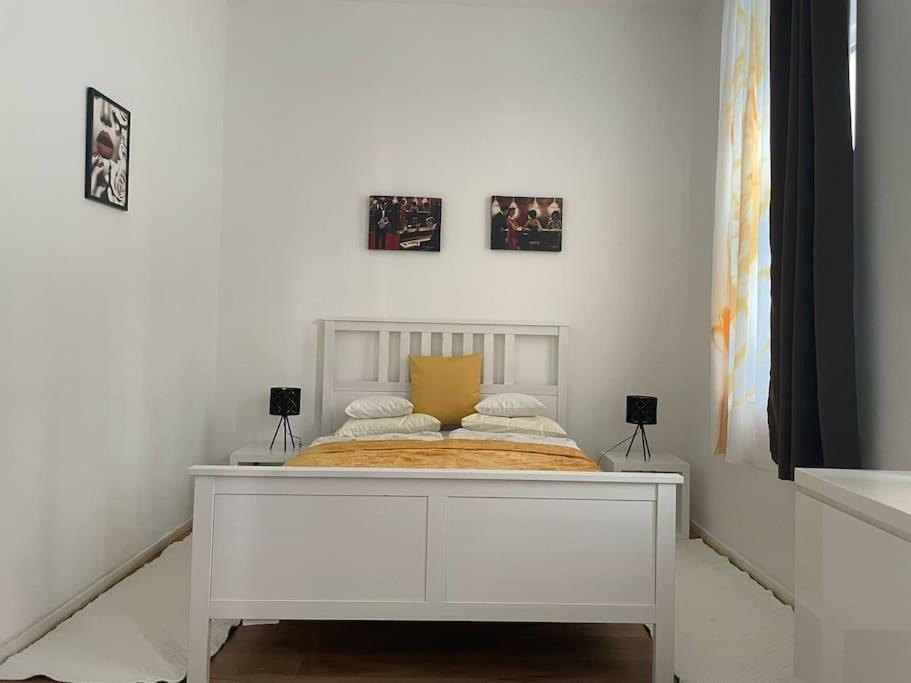 Stilvolle Wohnung Mit Terrasse/Garten Vídeň Exteriér fotografie